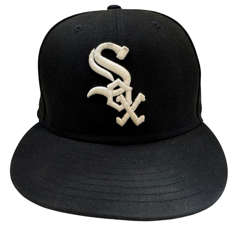New Era Chicago White Sox Baseball Hat Black Embroidered 59FIFTY Men's 7 5/8